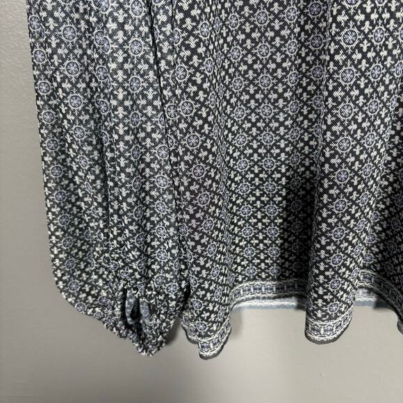 Max Studio Women's Boho Peasant Gray & Blue Printed Top - Size Medium - Sheer - Picture 3 of 6